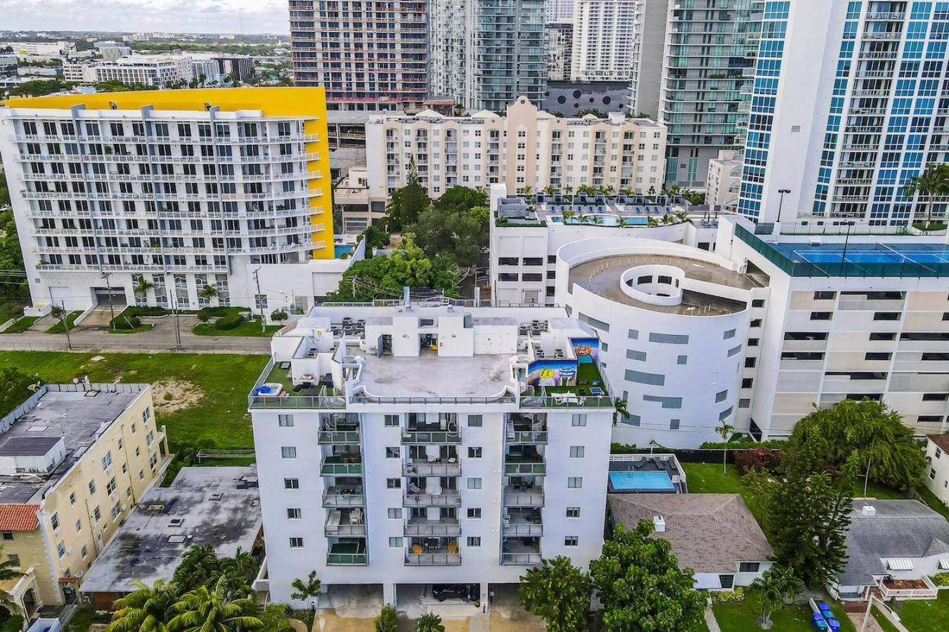Апартаменты Subtle 2 Bed In Edgewater Downtown With Free Parking Майами Экстерьер фото