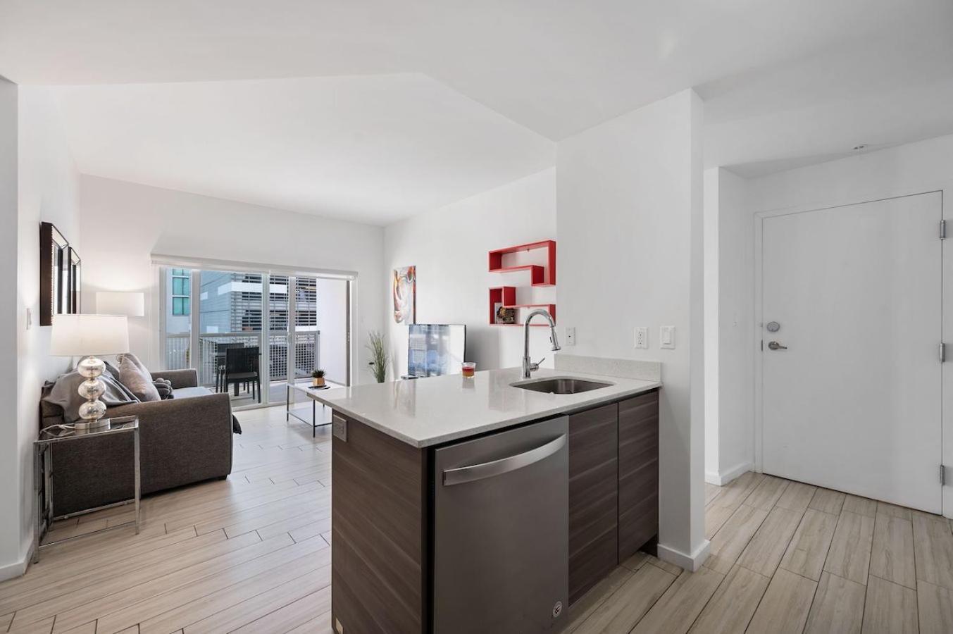 Апартаменты Subtle 2 Bed In Edgewater Downtown With Free Parking Майами Экстерьер фото